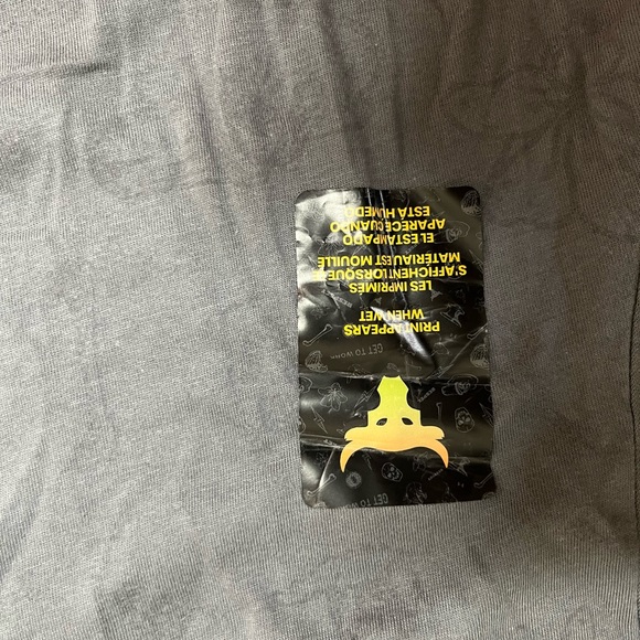 Under armor project rock tshirt. Activated when wet - Picture 4 of 5